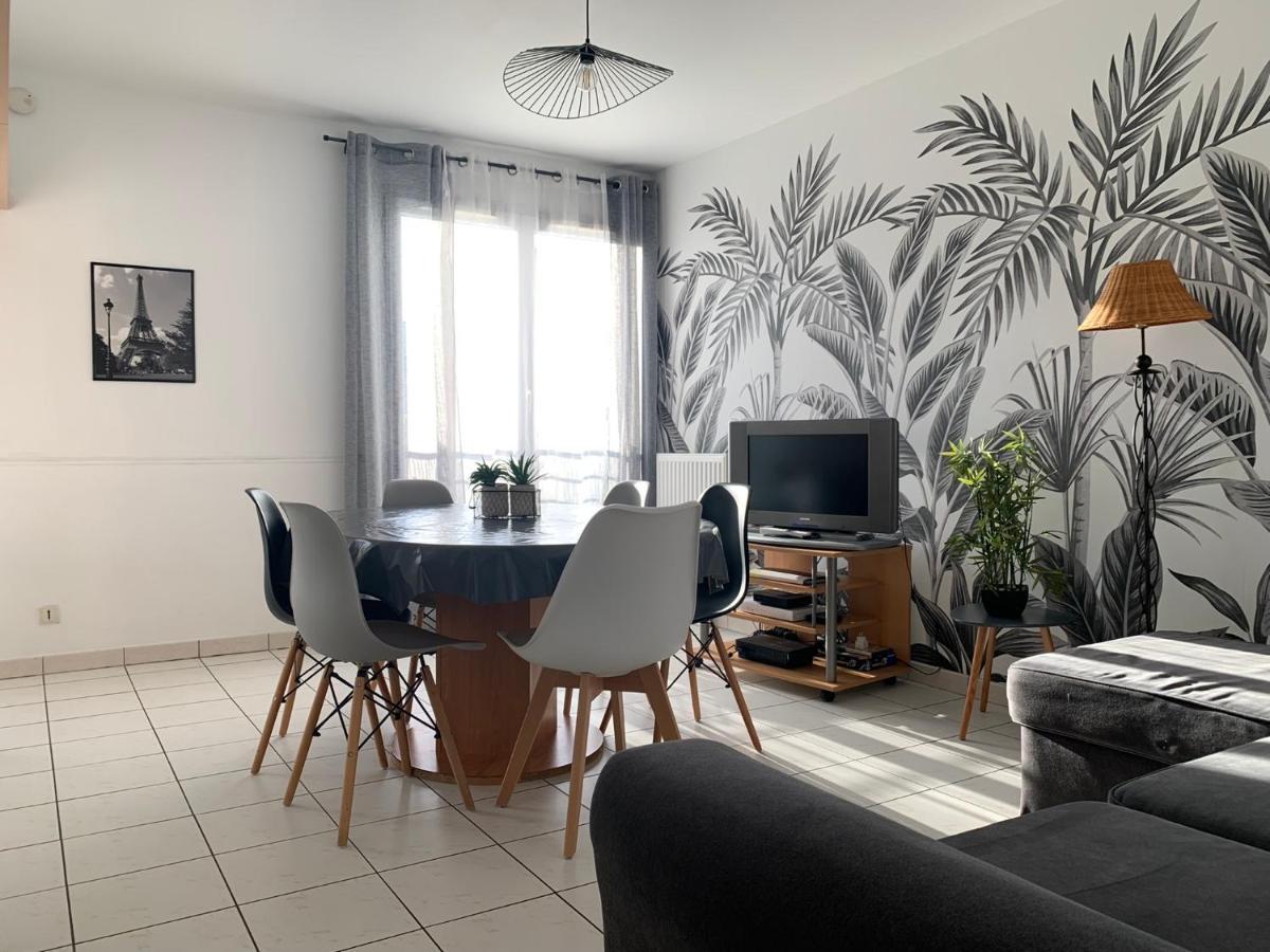 Disney, Sunny Comfortable 2 Bedrooms Family Apartment, 8 Pers, Wifi, Netflix Chessy  Exterior photo